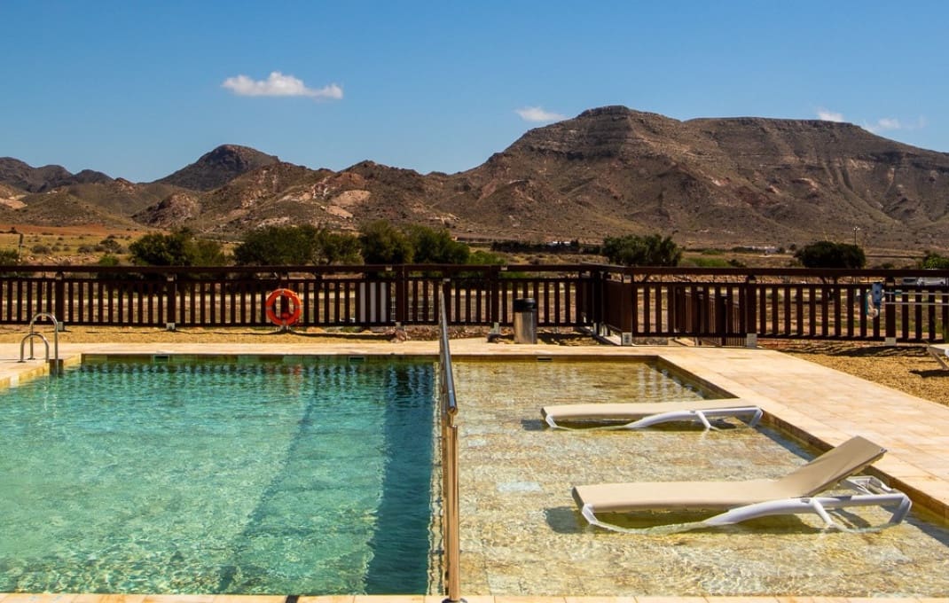 9 soveværelse Hotel til salg i Almeria by med swimmingpool - € 2.200.000 (Ref: 9296394)