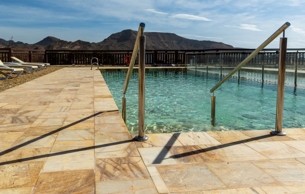 9 soveværelse Hotel til salg i Almeria by med swimmingpool - € 2.200.000 (Ref: 9296394)