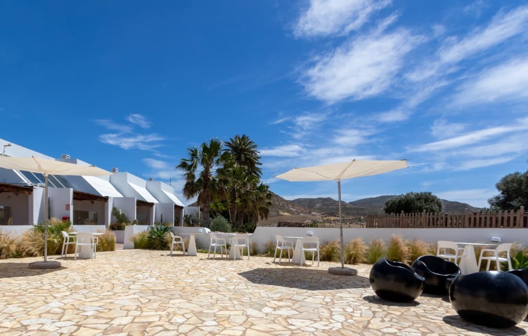 9 soveværelse Hotel til salg i Almeria by med swimmingpool - € 2.200.000 (Ref: 9296394)