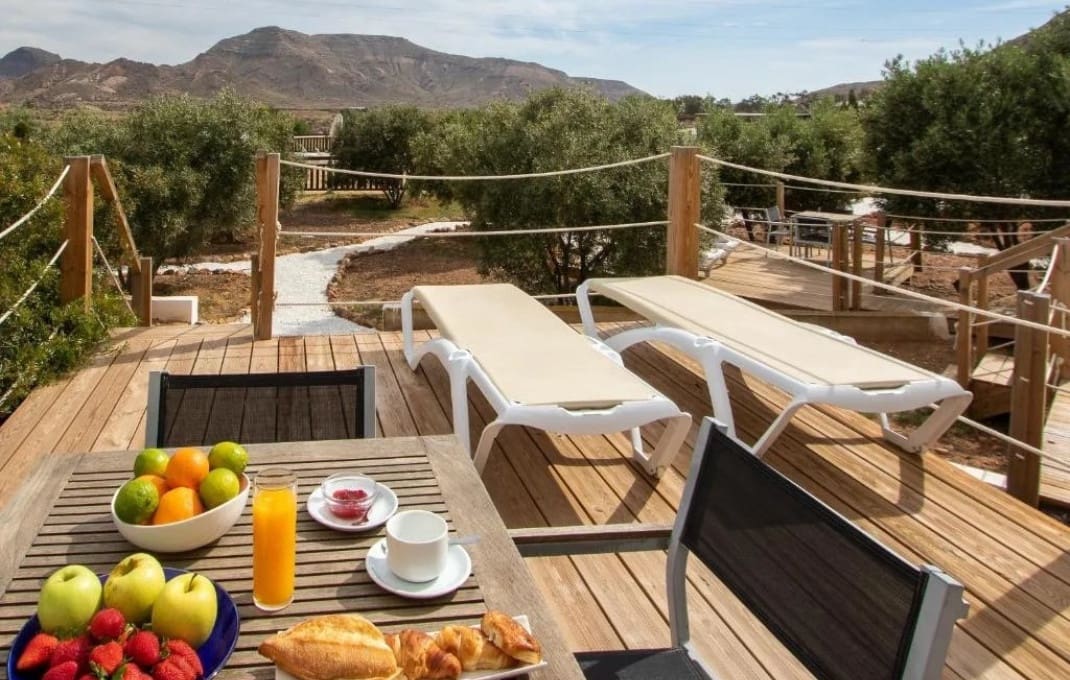 9 soveværelse Hotel til salg i Almeria by med swimmingpool - € 2.200.000 (Ref: 9296394)