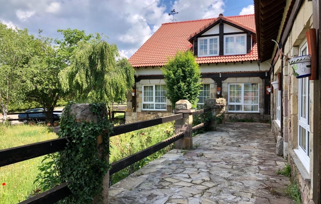 14 soveværelse Hotel til salg i Reinosa - € 450.000 (Ref: 9301506)