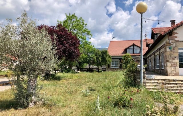 14 bedroom Hotel for sale in Reinosa - € 450,000 (Ref: 9301506)