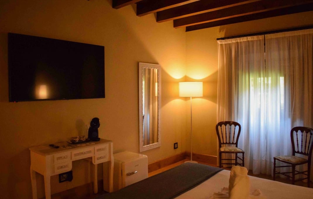 14 slaapkamer Hotel te koop in Cartes - € 1.750.000 (Ref: 9329547)