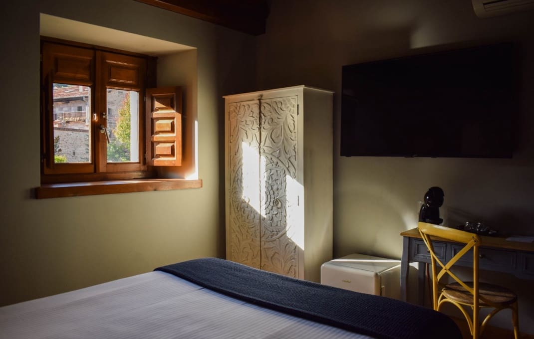 14 slaapkamer Hotel te koop in Cartes - € 1.750.000 (Ref: 9329547)