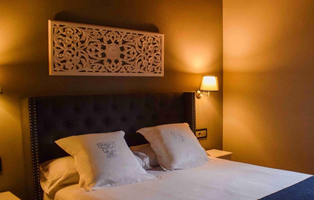 14 slaapkamer Hotel te koop in Cartes - € 1.750.000 (Ref: 9329547)