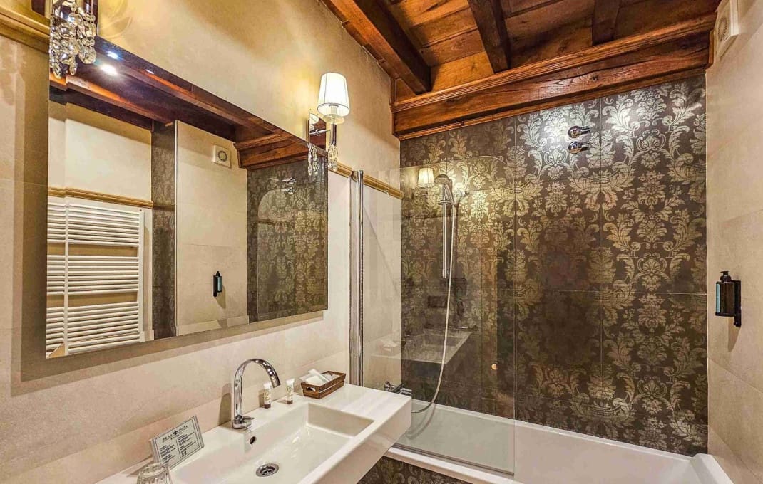 14 slaapkamer Hotel te koop in Cartes - € 1.750.000 (Ref: 9329547)