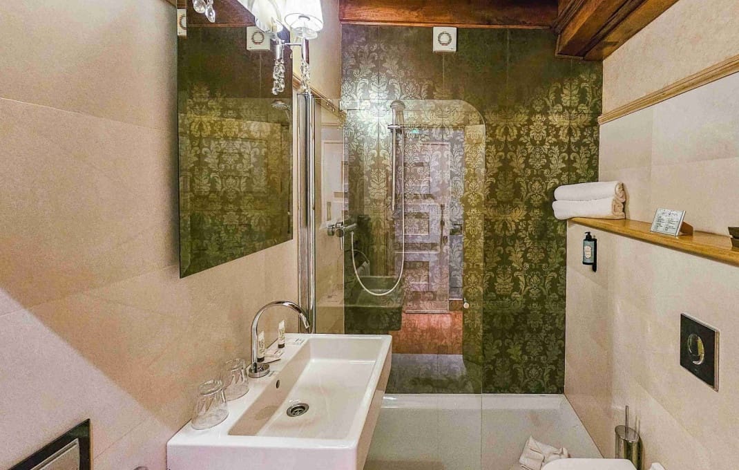 14 slaapkamer Hotel te koop in Cartes - € 1.750.000 (Ref: 9329547)