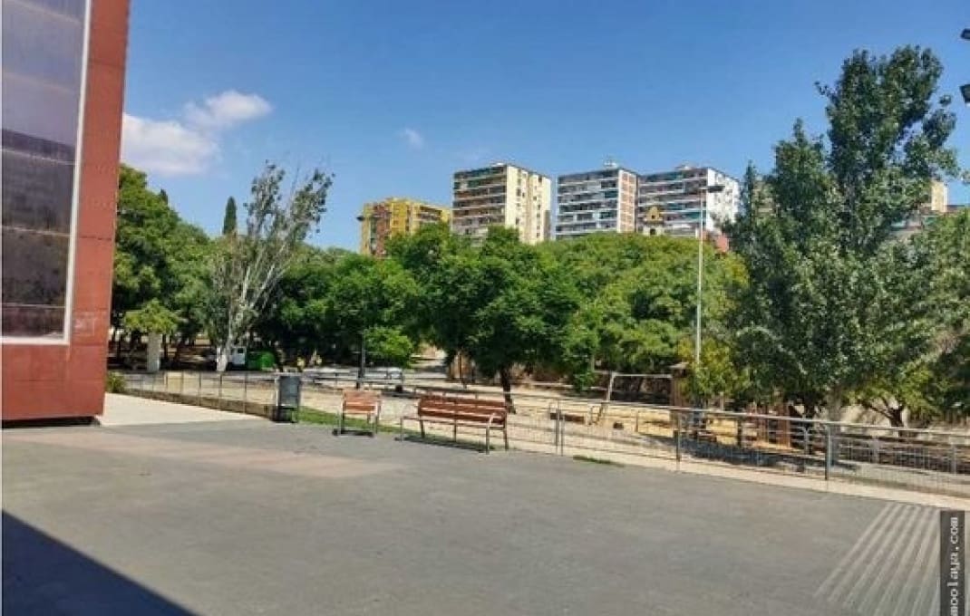 Local Comercial en Barcelona ciudad en venta - 2.000.000 € (Ref: 9343787)