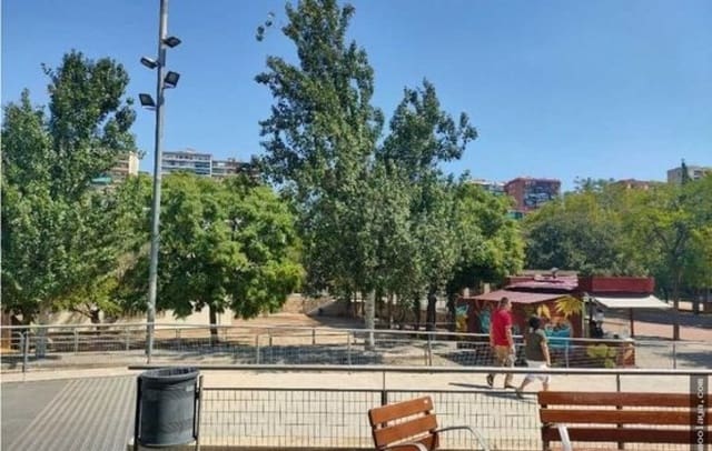 Local Comercial en Sant Martí, Barcelona ciudad en venta - 2.000.000 € (Ref: 9343787)