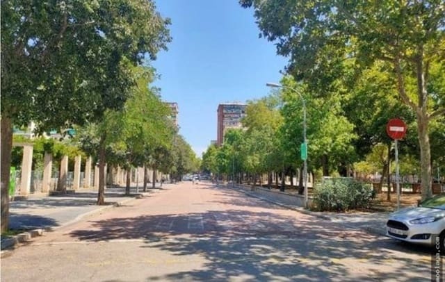 Local Comercial en Sant Martí, Barcelona ciudad en venta - 2.000.000 € (Ref: 9343787)