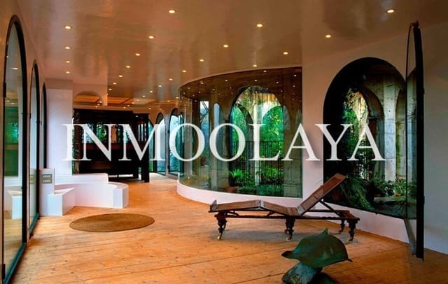 38 slaapkamer Hotel te koop in Esplugues de Llobregat - € 6.000.000 (Ref: 9343790)