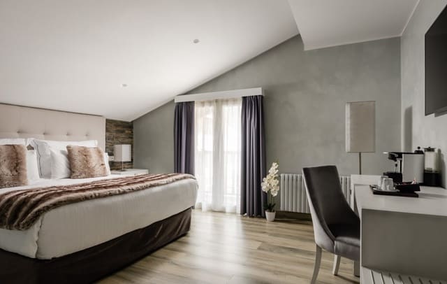 48 bedroom Hotel for sale in Lleida city - € 10,000,000 (Ref: 9396883)