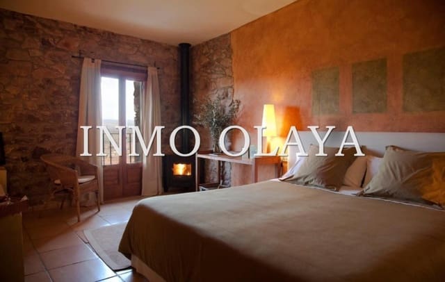 9 bedroom Guesthouse/B & B for sale in Castelló de la Plana - € 995,000 (Ref: 9416128)