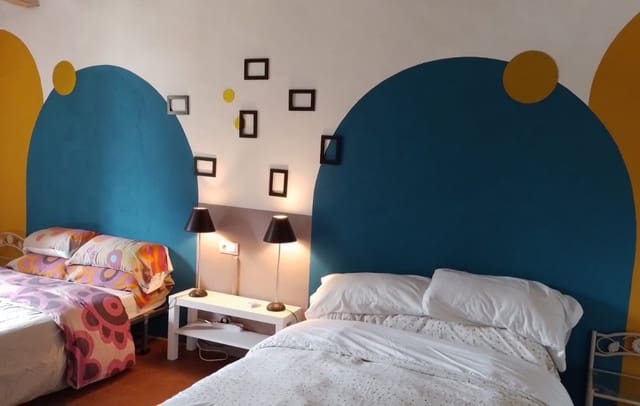 16 camera da letto Hotel in vendita in Santa Cristina d'Aro - 1.750.000 € (Rif: 9466179)