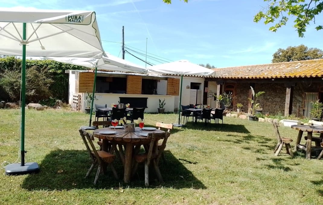 16 camera da letto Hotel in vendita in Santa Cristina d'Aro - 1.750.000 € (Rif: 9466179)