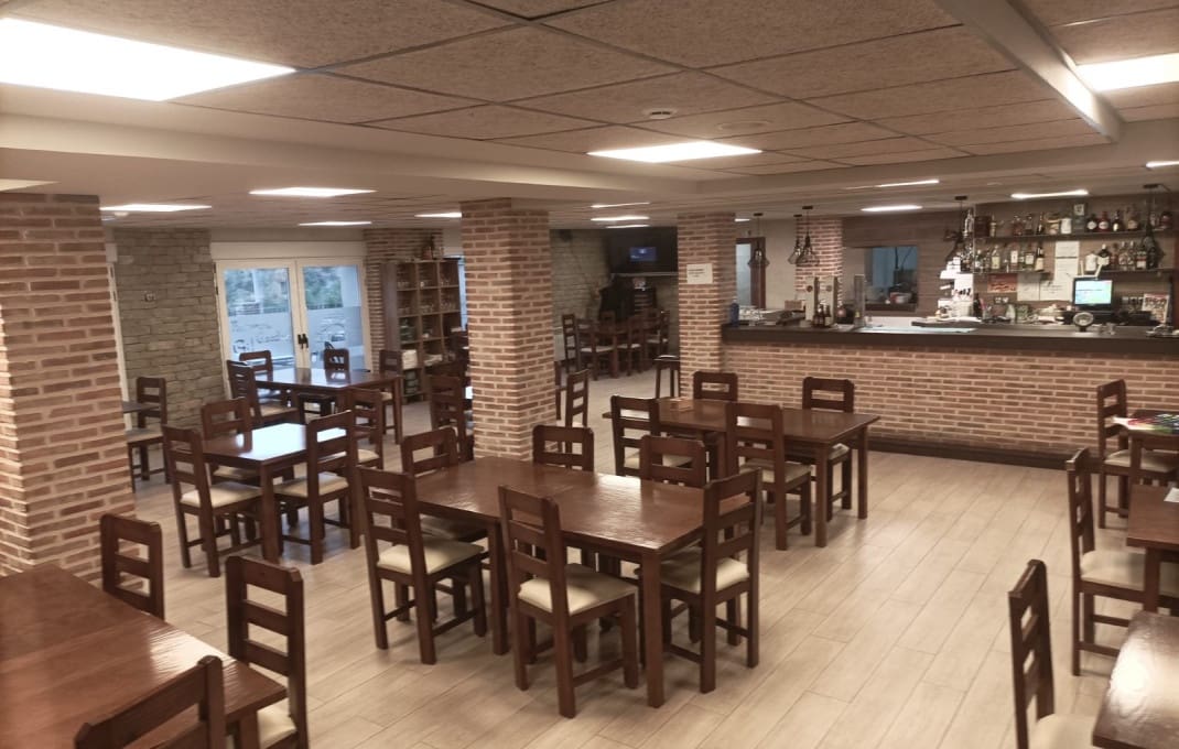 32 bedroom Hotel for sale in Castello de la Plana - € 2,100,000 (Ref: 9549896)