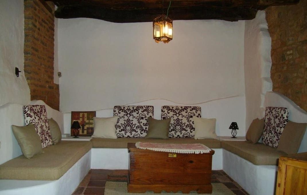 8 quarto Hotel para venda em Cidade Real cidade - 700 000 € (Ref: 9549897)