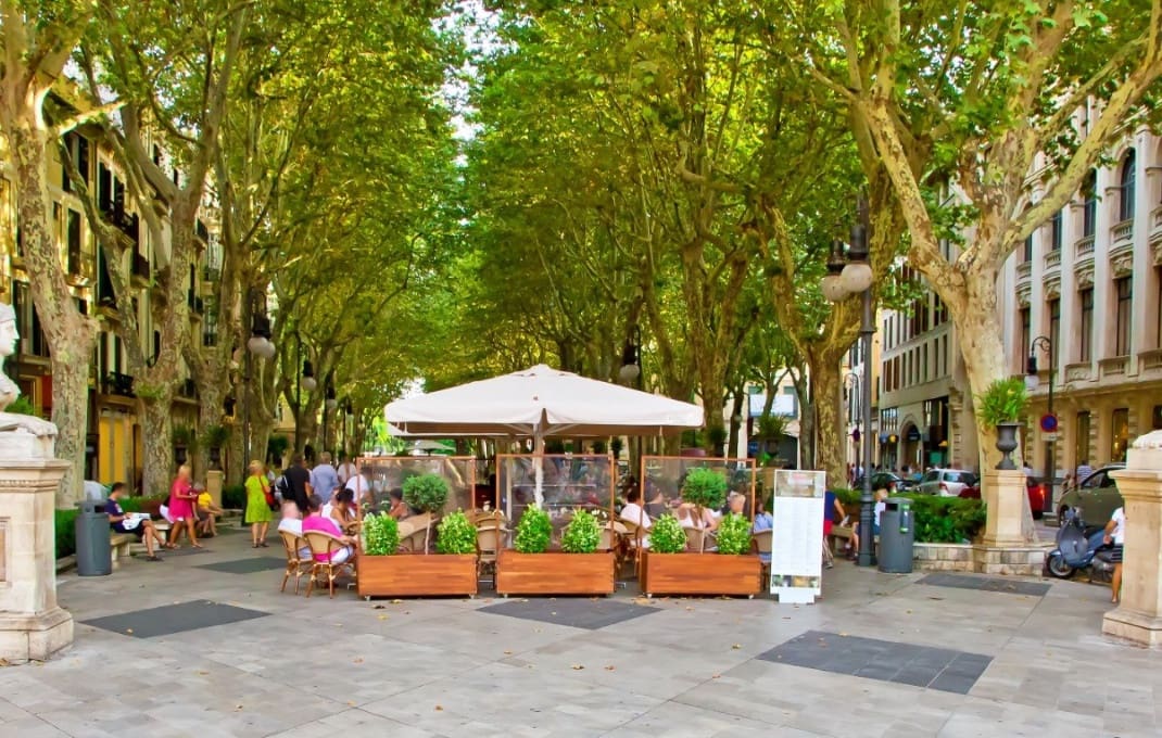 70 Zimmer Hotel zu verkaufen in Santa Ponsa mit Pool - 9.400.000 € (Ref: 9549898)