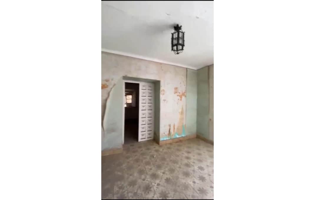 Hotel de 4 habitaciones en Vélez-Málaga en venta con garaje - 350.000 € (Ref: 9549906)