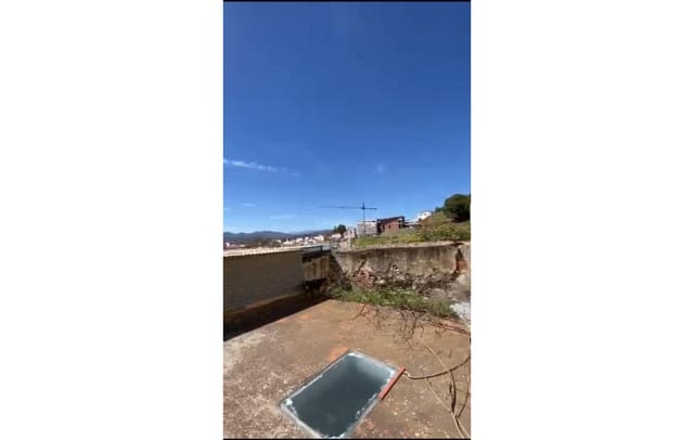 Hotel de 4 habitaciones en Vélez-Málaga en venta con garaje - 350.000 € (Ref: 9549906)