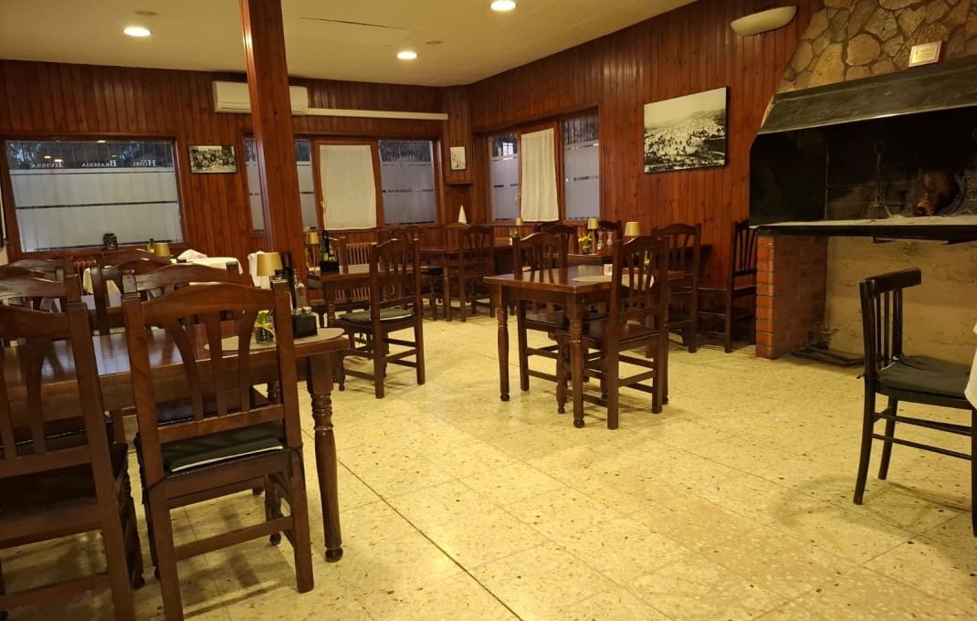 10 bedroom Guesthouse/B & B for sale in Tarragona city with pool - € 1,100,000 (Ref: 9550070)