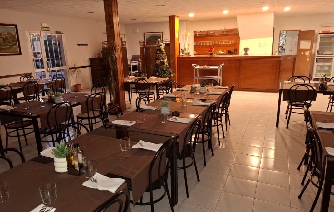 10 bedroom Guesthouse/B & B for sale in Tarragona city with pool - € 1,100,000 (Ref: 9550070)