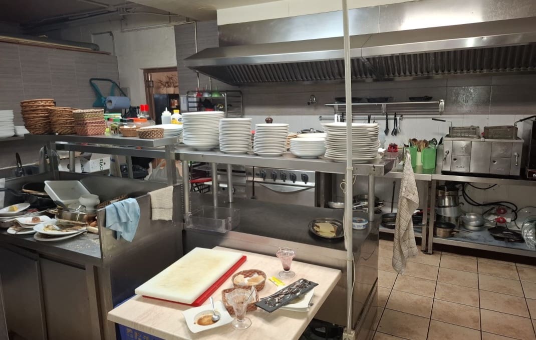 10 bedroom Guesthouse/B & B for sale in Tarragona city with pool - € 1,100,000 (Ref: 9550070)