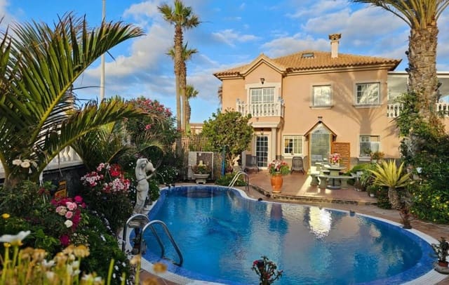 15 chambre Villa/Maison à vendre à Santa Cruz de Tenerife - 1 750 000 € (Ref: 9550080)