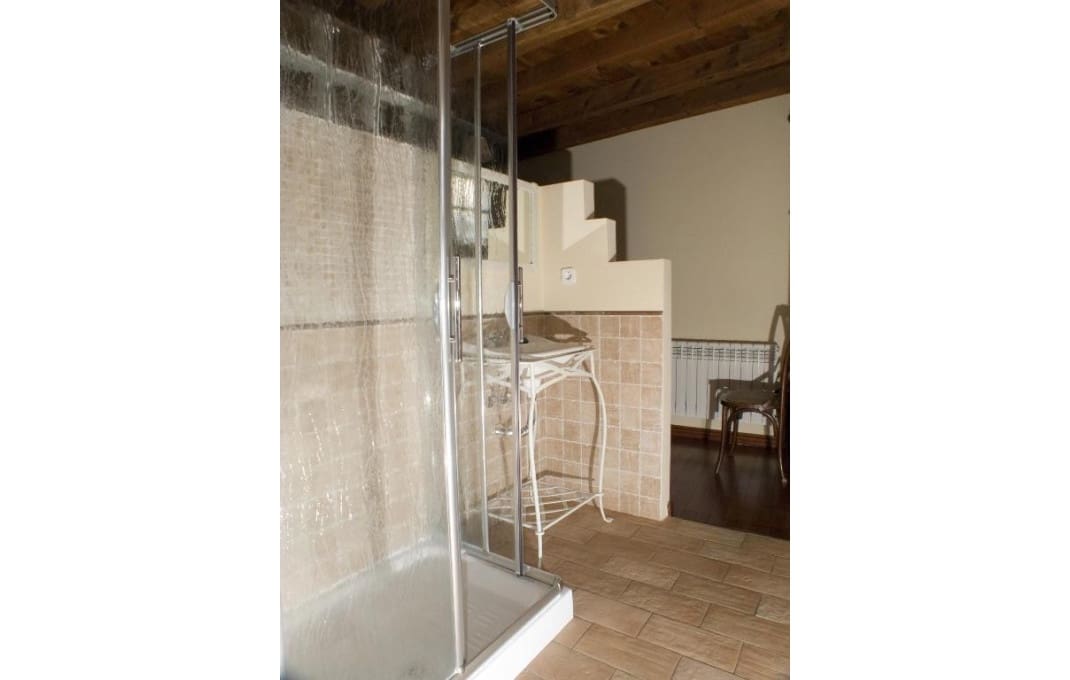 7 Zimmer Hotel zu verkaufen in Santa Maria del Tietar - 400.000 € (Ref: 9550081)