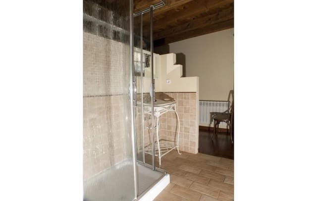 7 Zimmer Hotel zu verkaufen in Santa María del Tiétar - 400.000 € (Ref: 9550081)