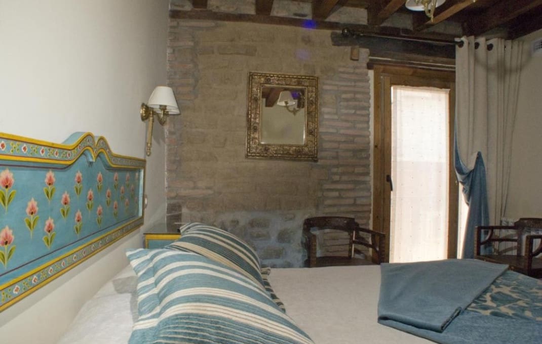 7 Zimmer Hotel zu verkaufen in Santa Maria del Tietar - 400.000 € (Ref: 9550081)