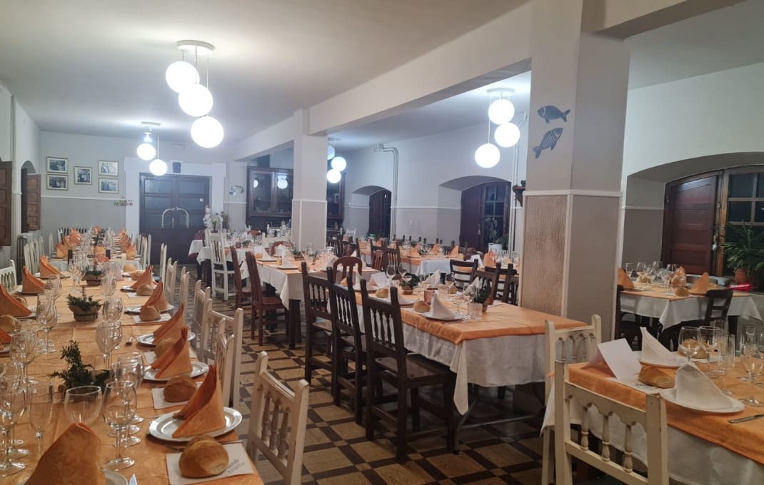 41 Zimmer Pension zu verkaufen in Leon Stadt - 249.000 € (Ref: 9550084)