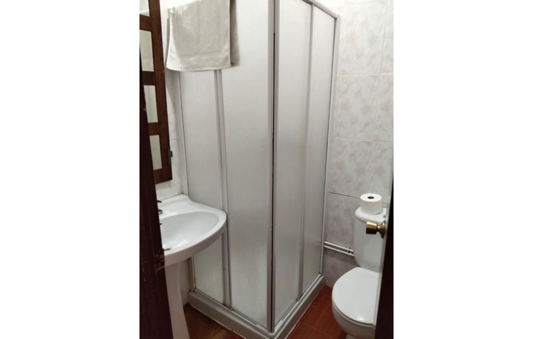 41 Zimmer Pension zu verkaufen in Leon Stadt - 249.000 € (Ref: 9550084)