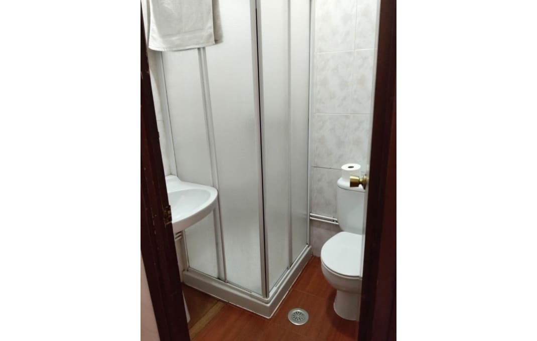 41 Zimmer Pension zu verkaufen in Leon Stadt - 249.000 € (Ref: 9550084)