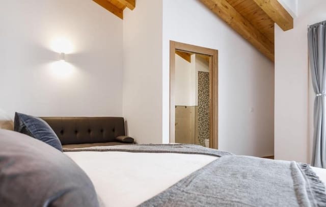 7 quarto Hotel para venda em Anievas - 649 000 € (Ref: 9650361)