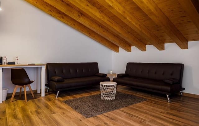 7 quarto Hotel para venda em Anievas - 649 000 € (Ref: 9650361)