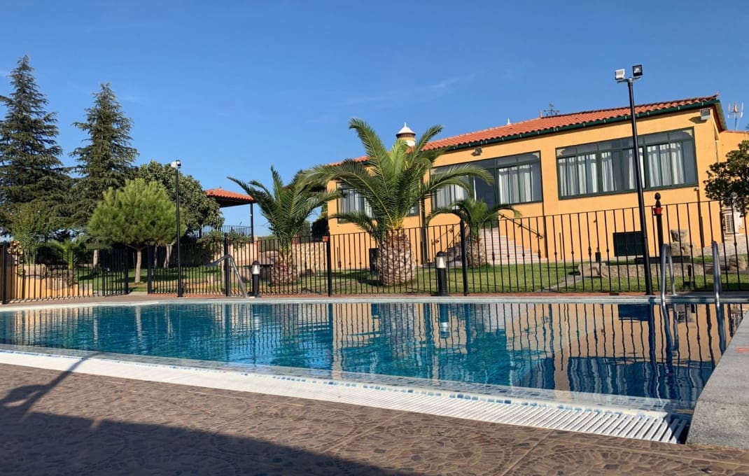 5 bedroom Finca/Country House for sale in Caceres city with pool - € 950,000 (Ref: 9720433)