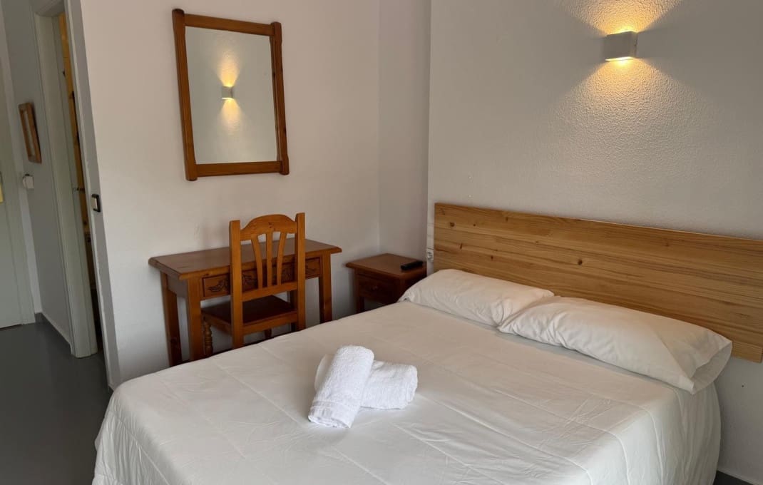 40 bedroom Hotel for sale in Jaen city with pool - € 2,700,000 (Ref: 9827646)