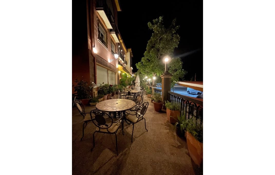 40 bedroom Hotel for sale in Jaen city with pool - € 2,700,000 (Ref: 9827646)