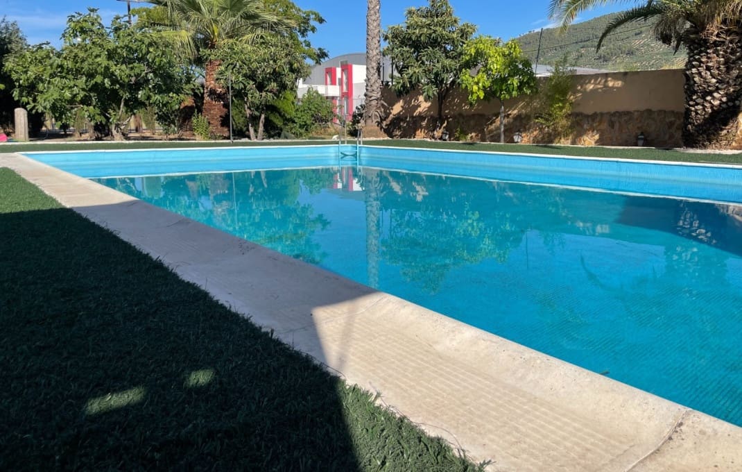 40 bedroom Hotel for sale in Jaen city with pool - € 2,700,000 (Ref: 9827646)