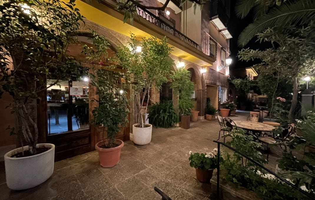 40 bedroom Hotel for sale in Jaen city with pool - € 2,700,000 (Ref: 9827646)