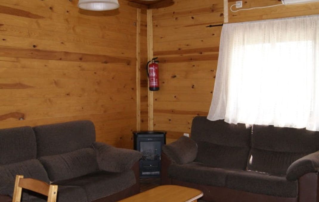 9 slaapkamer Hotel te koop in Jaen stad met zwembad - € 850.000 (Ref: 9877227)