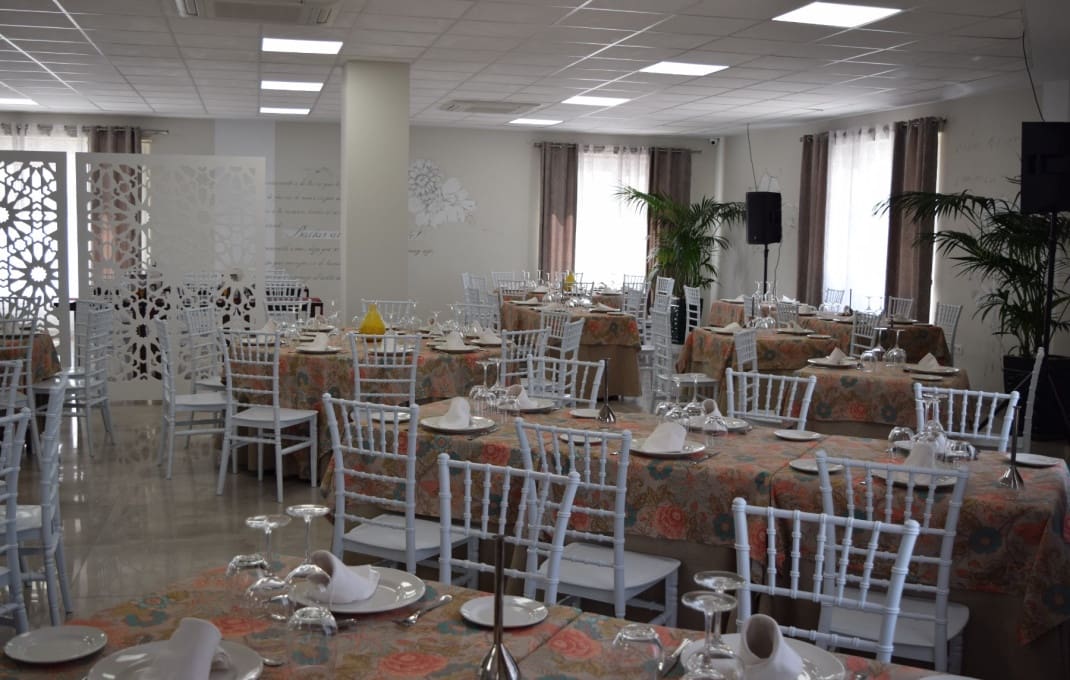 19 soveværelse Hotel til salg i Sevilla by - € 2.000.000 (Ref: 9946722)