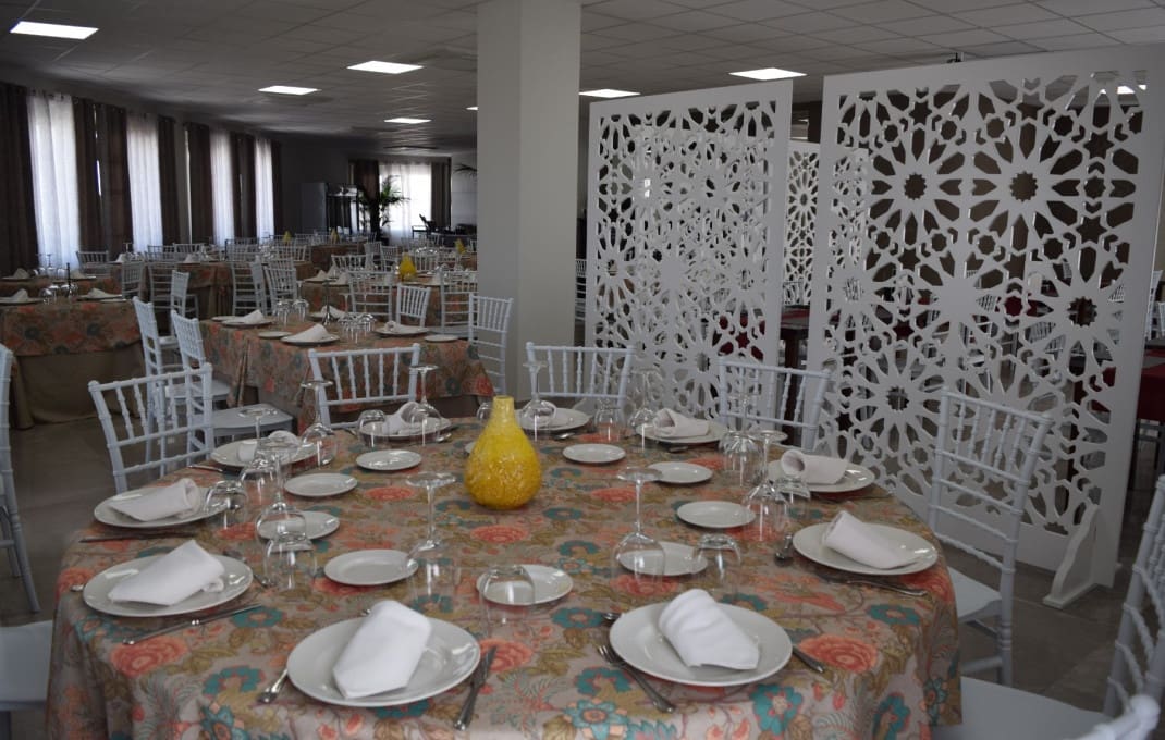19 soveværelse Hotel til salg i Sevilla by - € 2.000.000 (Ref: 9946722)