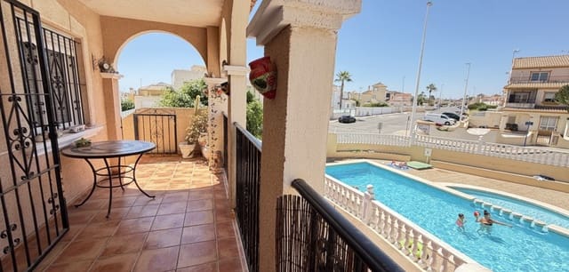 Apartamento de 3 habitaciones en La Zenia, Orihuela en venta con piscina - 189.000 € (Ref: 10007569)