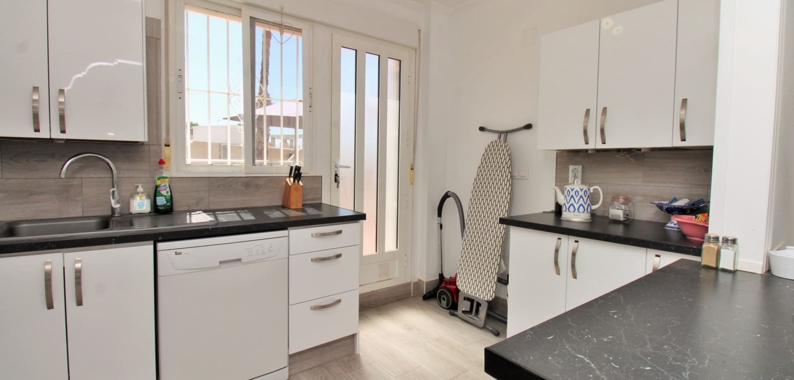 2 sypialnia Apartament na sprzedaż w Orihuela Costa z basenem - 189 900 € (Ref: 10009658)
