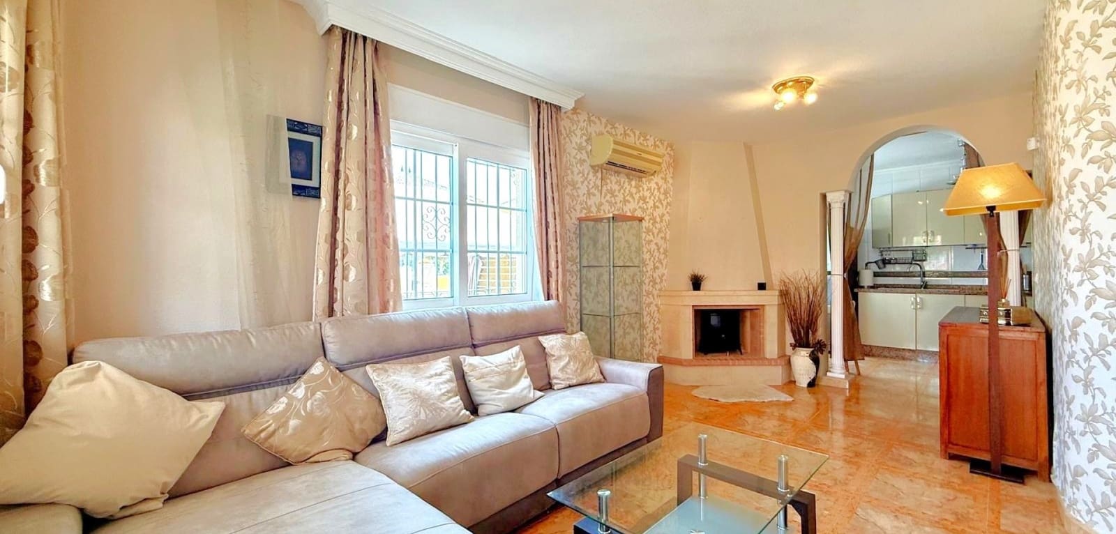 2 bedroom Apartment for sale in Villamartin with pool - € 199,000 (Ref: 10009659)