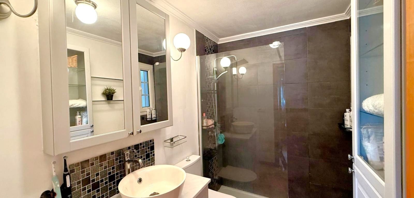 2 bedroom Apartment for sale in Villamartin with pool - € 199,000 (Ref: 10009659)