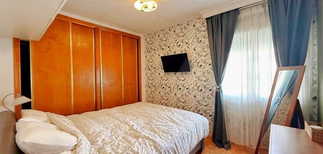 2 soveværelse Lejlighed til salg i Villamartin, Orihuela med swimmingpool - € 199.000 (Ref: 10009659)