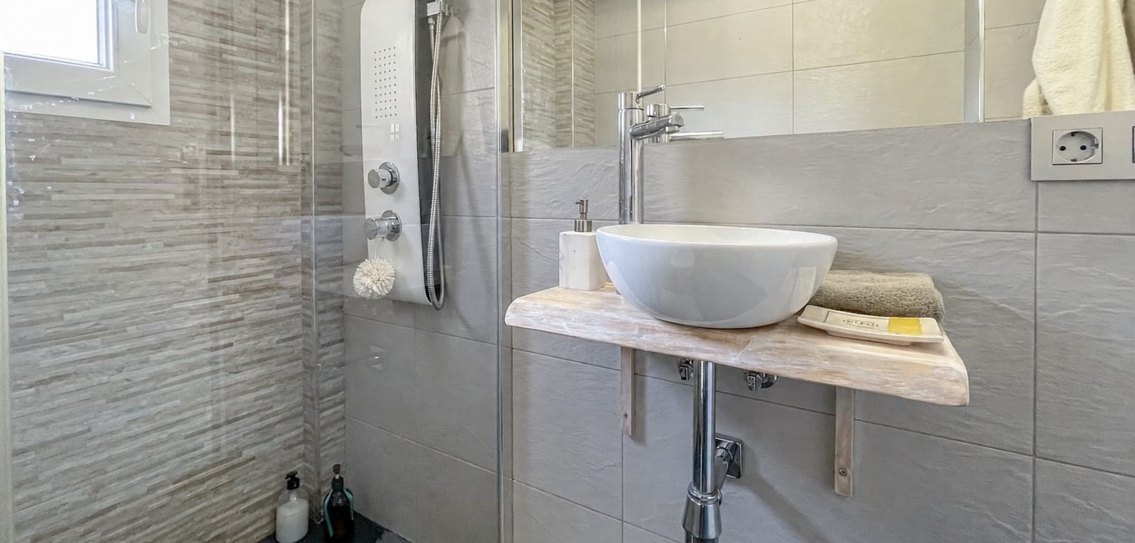 2 makuuhuone Omakotitalo myytävänä paikassa Torrevieja mukana uima-altaan - 197 900 € (Ref: 10021388)